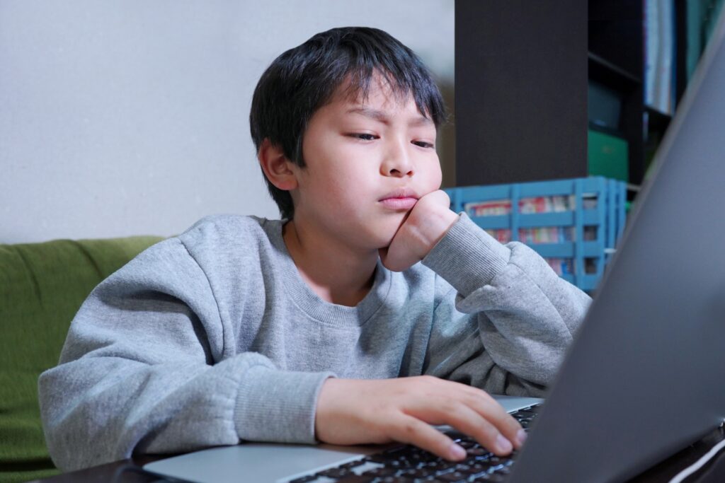 プログラミング　小学生　男の子